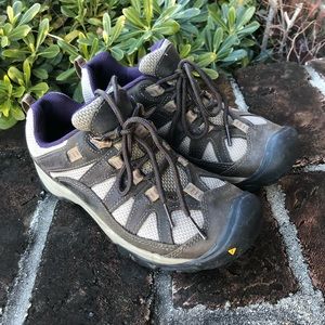 Keen "PALISADES" brown & Gray Trail hiking shoe size 6